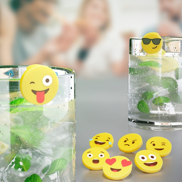 ������� ��� ������� Emoji 8��.
